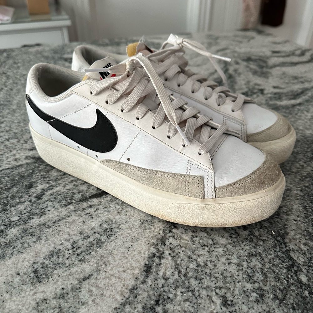 Nike Blazer Low Platform